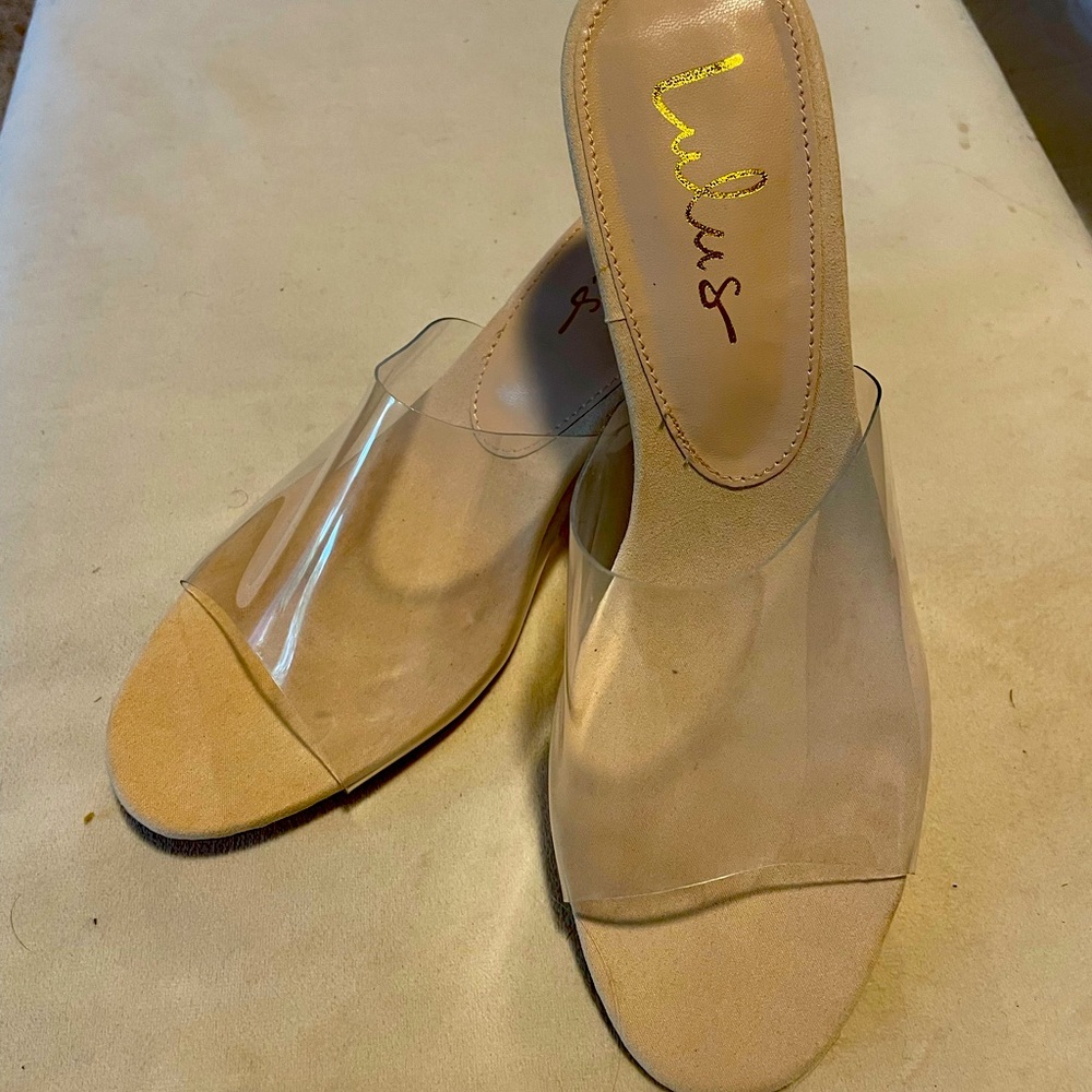 Clear wedges